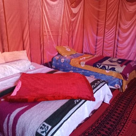 ホテル Bivouac Cote-Iriki Foum Zguid エクステリア 写真