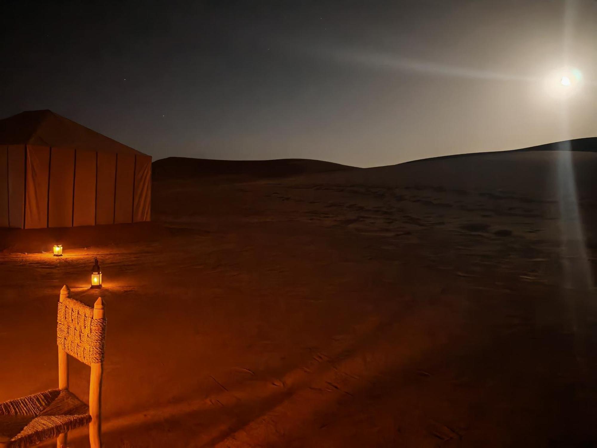 ホテル Bivouac Cote-Iriki Foum Zguid エクステリア 写真