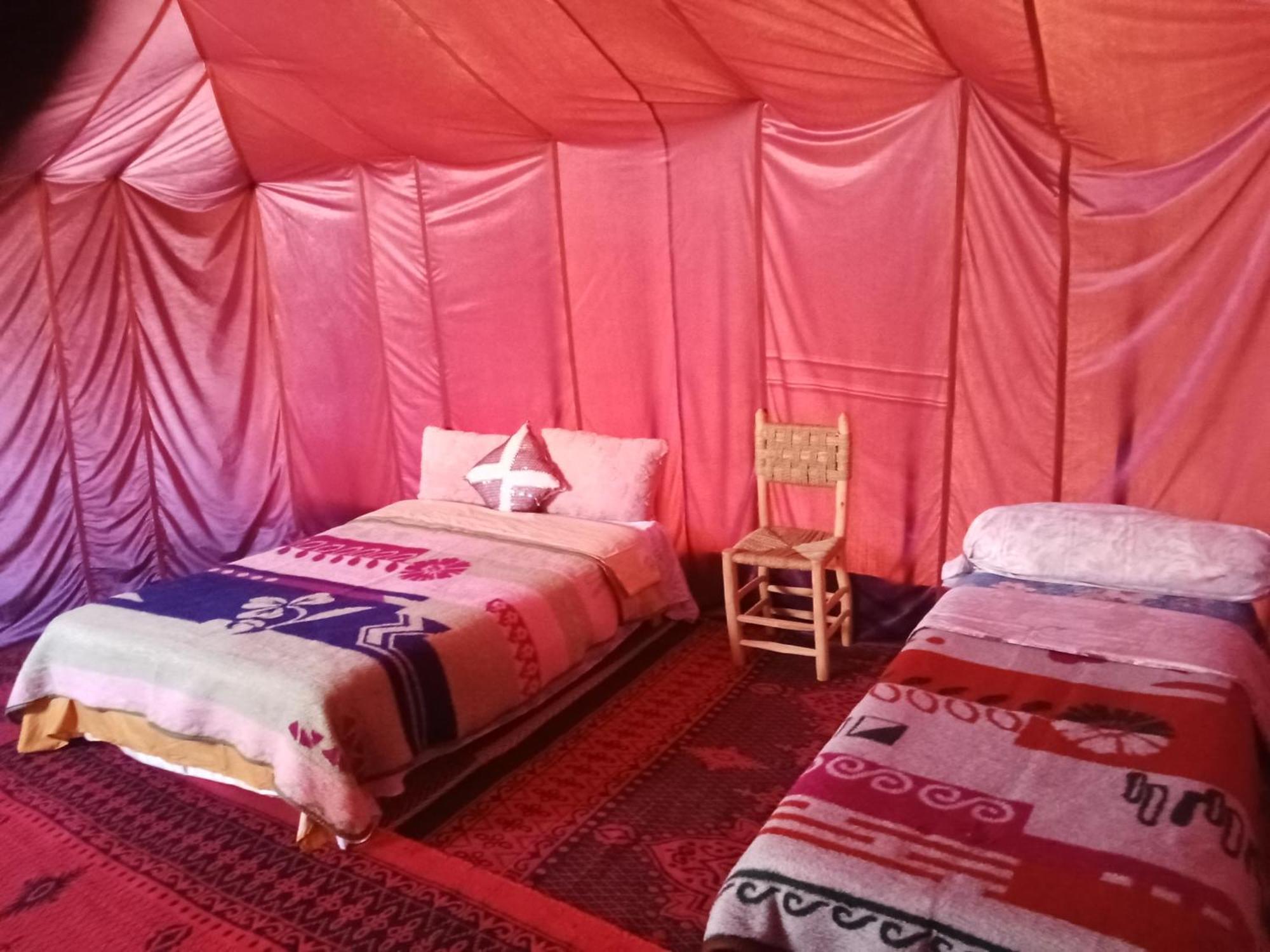 ホテル Bivouac Cote-Iriki Foum Zguid エクステリア 写真