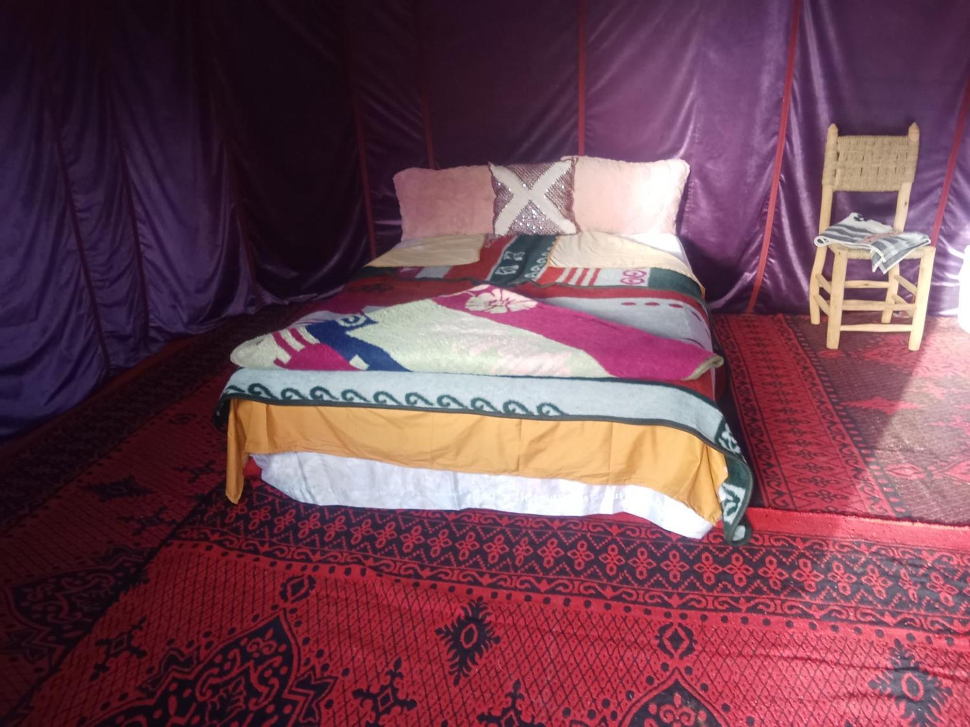 ホテル Bivouac Cote-Iriki Foum Zguid エクステリア 写真